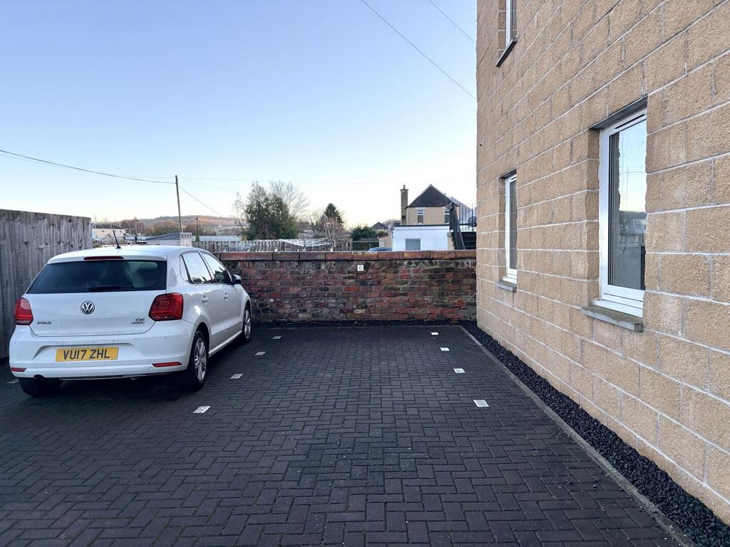 Driveway view, driveway