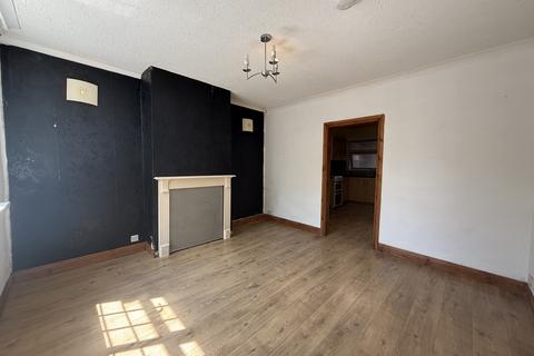 2 bedroom terraced house to rent, Station Road, Rugeley, WS15