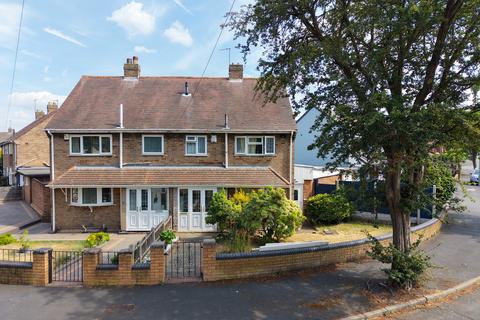 3 bedroom semi-detached house for sale, Willow Avenue, Wednesbury WS10