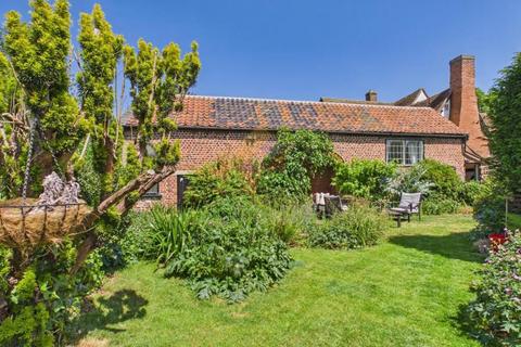3 bedroom semi-detached house for sale, Stour Street, Sudbury, Suffolk, CO10 2AX