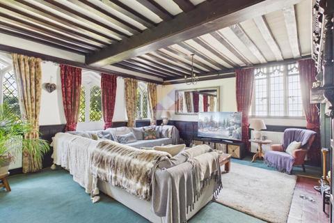 3 bedroom semi-detached house for sale, Stour Street, Sudbury, Suffolk, CO10 2AX