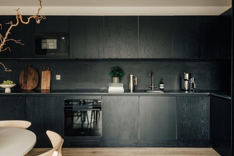 3 bedroom penthouse to rent, Canal Club, London, E9
