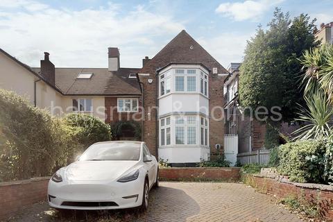 Hodford Road, NW11