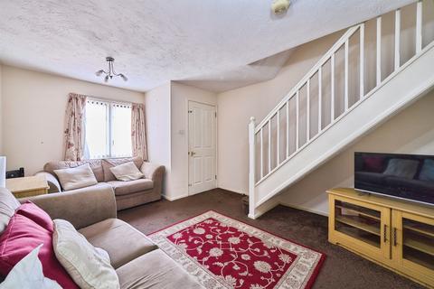 2 bedroom end of terrace house for sale, Waterside Close, Barking
