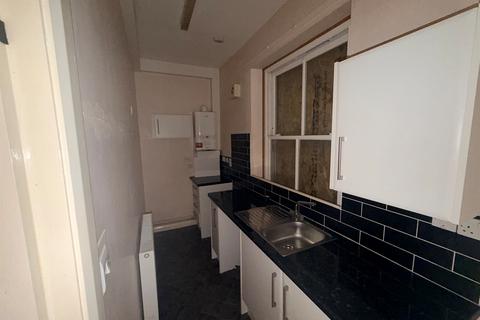 4 bedroom end of terrace house for sale, Elizabeth Street, Bradford