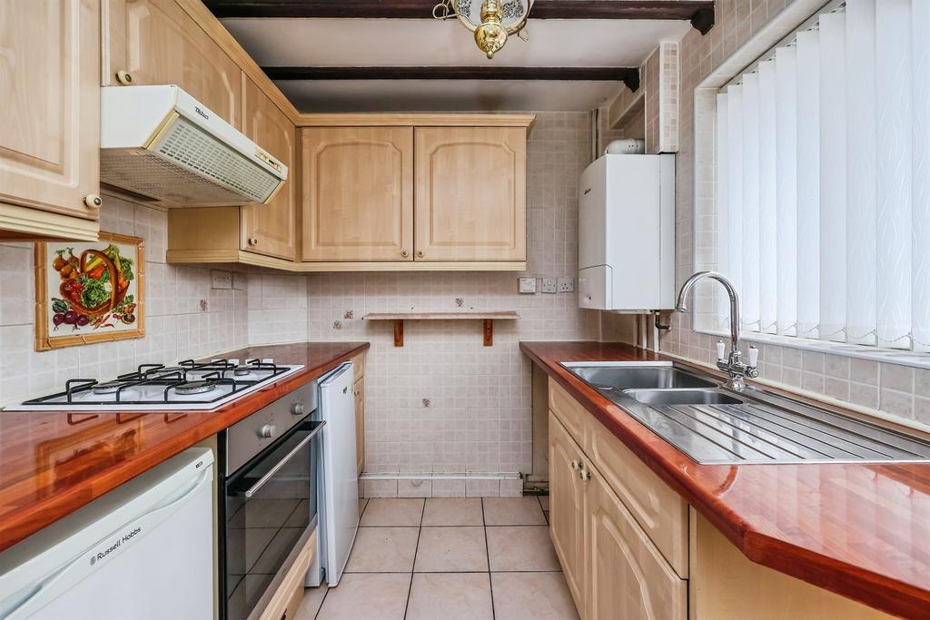 House in Nottingham, Nottinghamshire - More