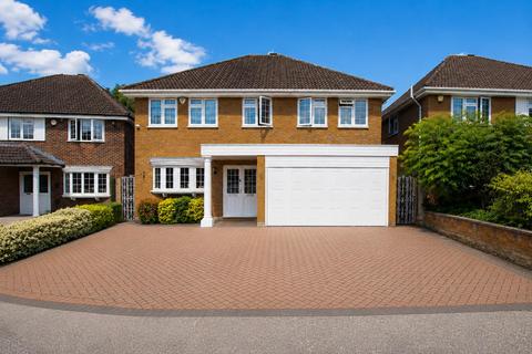 5 bedroom detached house for sale, Sheraton Close,Elstree
