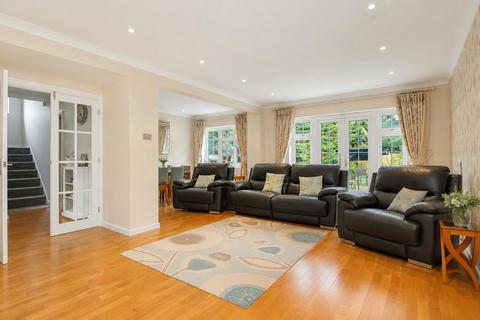 5 bedroom detached house for sale, Sheraton Close,Elstree