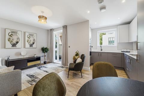 Willowside House, Oaklands Park, Esher