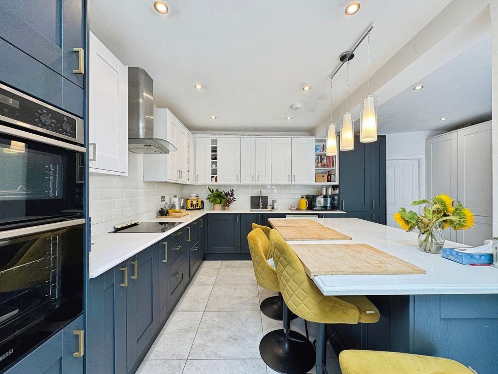 Kitchen/dining area