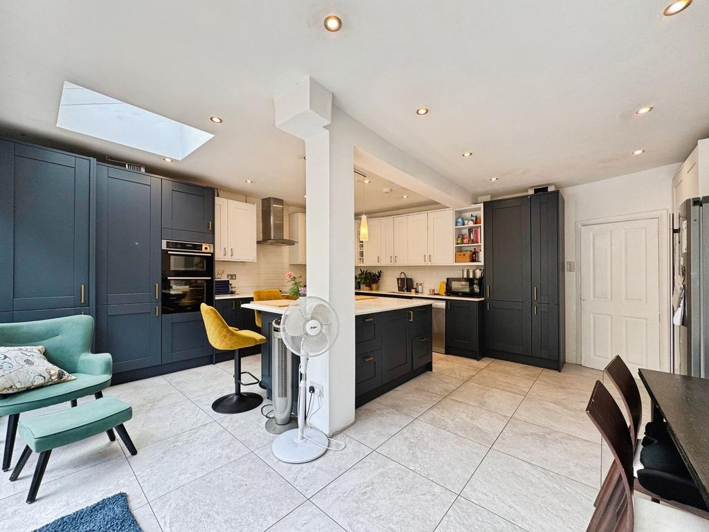 Kitchen/dining area