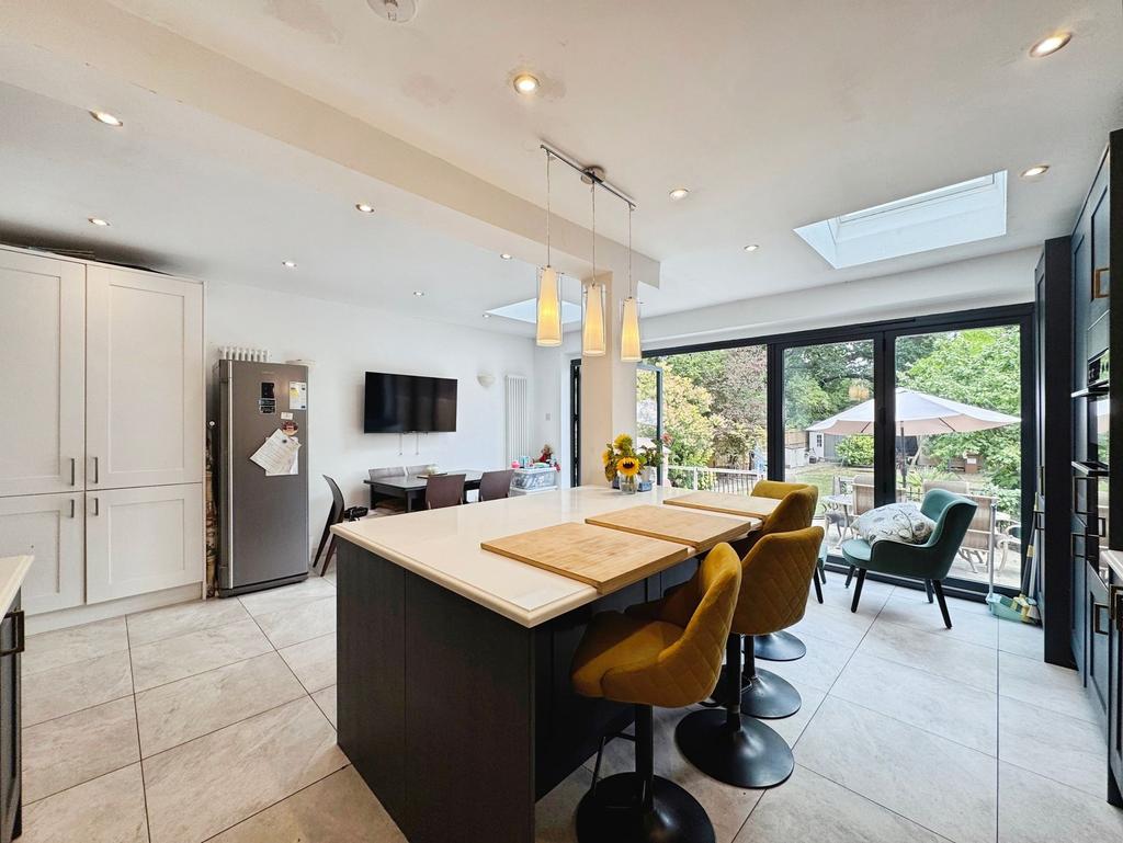 Kitchen/dining area