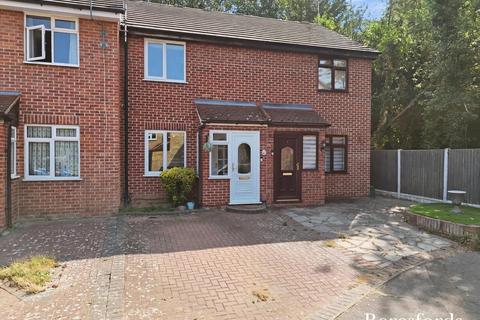 2 bedroom terraced house for sale, Adstock Way, Badgers Dene, RM17