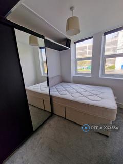 2 bedroom flat to rent, Verve Apartments, Romford, RM1