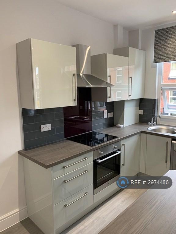 House in Leeds, West Yorkshire - More