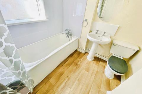 3 bedroom terraced house to rent, Part Street, ABERTILLERY, NP13