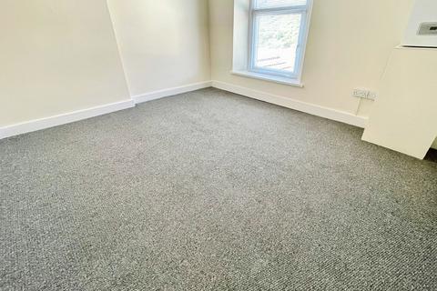 3 bedroom terraced house to rent, Part Street, ABERTILLERY, NP13