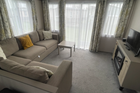 3 bedroom park home for sale, Unity Beach