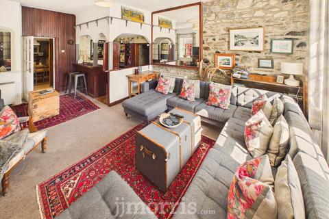 6 bedroom detached house for sale, The Old Dinas Arms, Quay Street, Lower Town