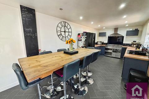 4 bedroom semi-detached house for sale, Hallsworth Road, Eccles, M30