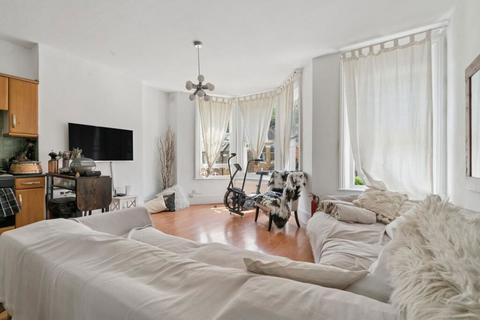Sandrock Road, London, SE13 7TS
