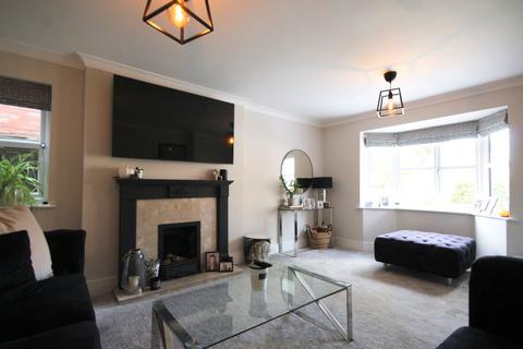 4 bedroom detached house for sale, White Hart Gardens, Hartford, CW8