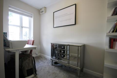 4 bedroom detached house for sale, White Hart Gardens, Hartford, CW8