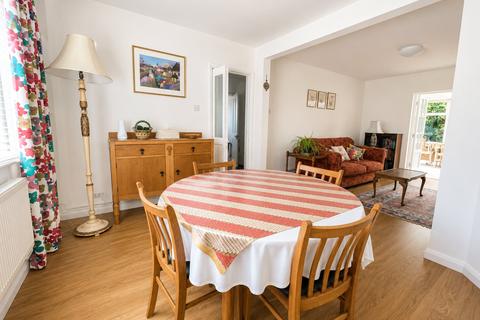 3 bedroom semi-detached house for sale, Hillingdon Road, Uxbridge, Greater London, UB10