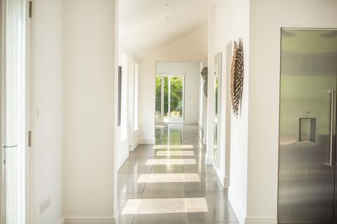 5 bedroom detached house to rent, Church Road Richmond TW10
