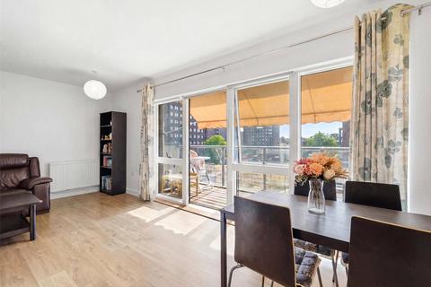 2 bedroom apartment for sale, Magellan Boulevard, London E16