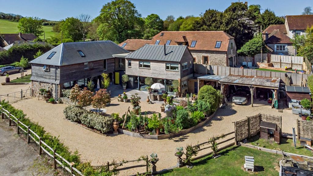 House in Lewes, Falmer - View 2