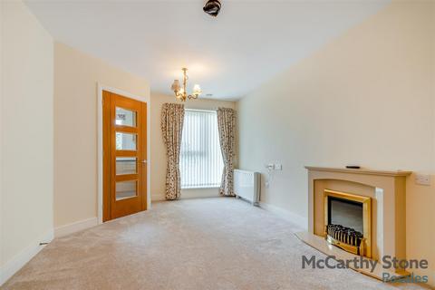 1 bedroom apartment for sale, Henshaw Court, Chester Road, Castle Bromwich, Birmingham, West Midlands, B36 0JQ