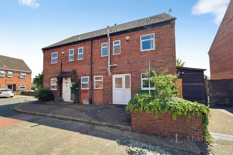 4 bed semi-detached house for rent in Kerville Street, Norwich, Norfolk, NR5