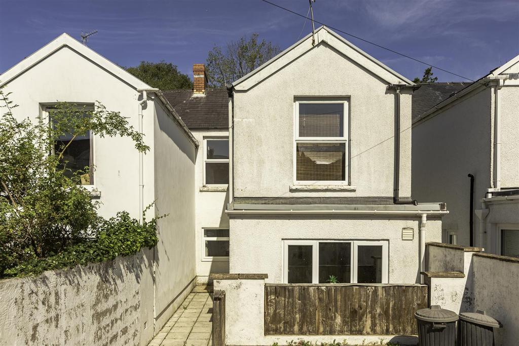 Detached house exterior