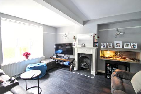 4 bedroom end of terrace house for sale, Bluehouse Road, London, E4