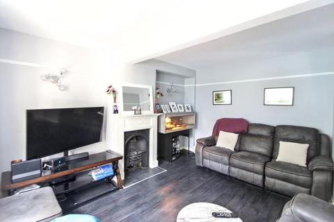 4 bedroom end of terrace house for sale, Bluehouse Road, London, E4
