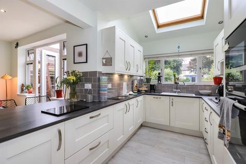 3 bedroom detached house for sale, Bowen Avenue, Lanesfield, Wolverhampton