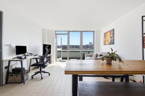 1 bedroom penthouse for sale, Canalside Square, London, N1