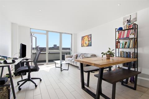 1 bedroom penthouse for sale, Canalside Square, London, N1