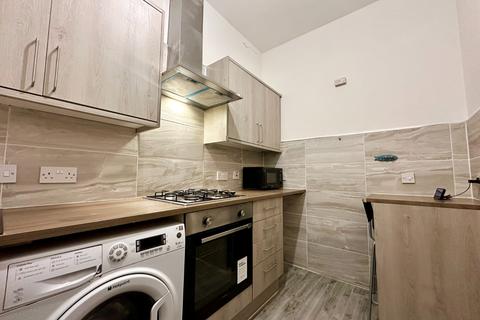 2 bedroom flat to rent, Beltane Street, Finnieston, Glasgow, G3