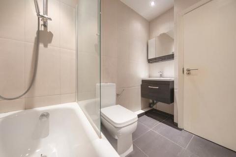 Studio to rent, Sloane Avenue, Chelsea SW3