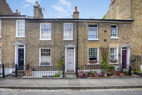 2 bedroom terraced house to rent, Prior Street London SE10