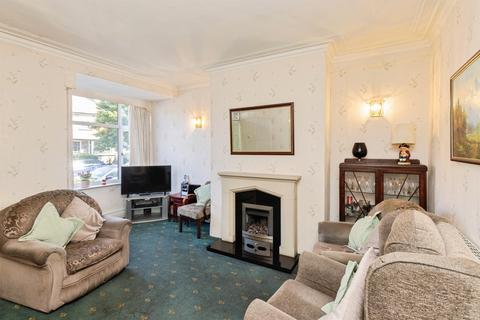 4 bedroom terraced house for sale, Hastings Avenue, Bradford