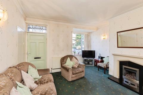 4 bedroom terraced house for sale, Hastings Avenue, Bradford