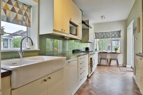 4 bedroom semi-detached house for sale, Wharfedale Avenue, Harrogate
