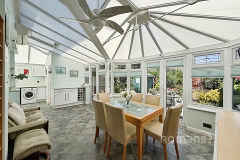 3 bedroom semi-detached house for sale, Coleville Road, Farnborough, Hampshire