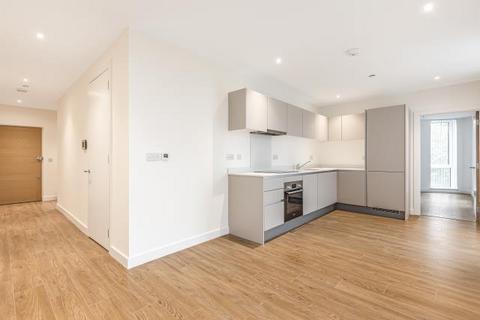 2 bedroom flat to rent, WINCHESTER HOUSE, Bracknell RG12