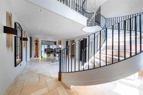 5 bedroom detached house for sale, Chester Road, Dunham On The Hill
