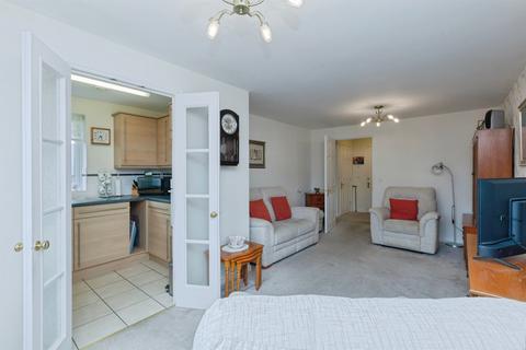 1 bedroom retirement property for sale, Sandhurst Street, Oadby, Leicester