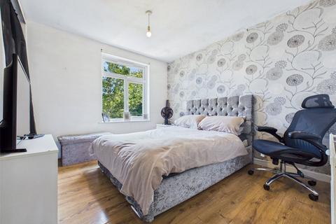 3 bedroom terraced house to rent, Whitehall Road, Middlesex UB8
